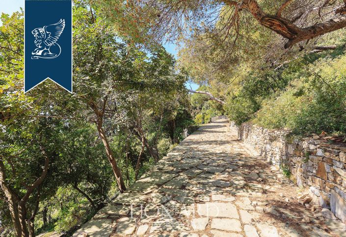 Image No.22-Villa de 6 chambres à vendre à Imperia