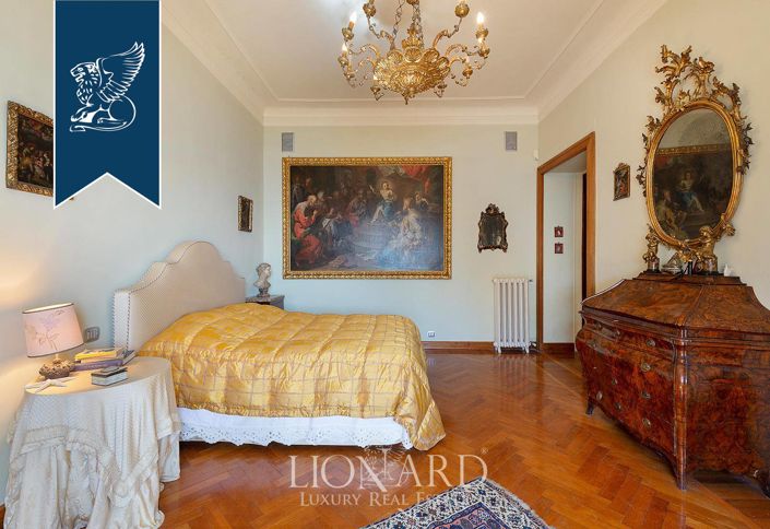 Image No.44-Villa de 6 chambres à vendre à Imperia