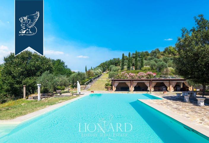 Image No.9-9 Bed Villa for sale