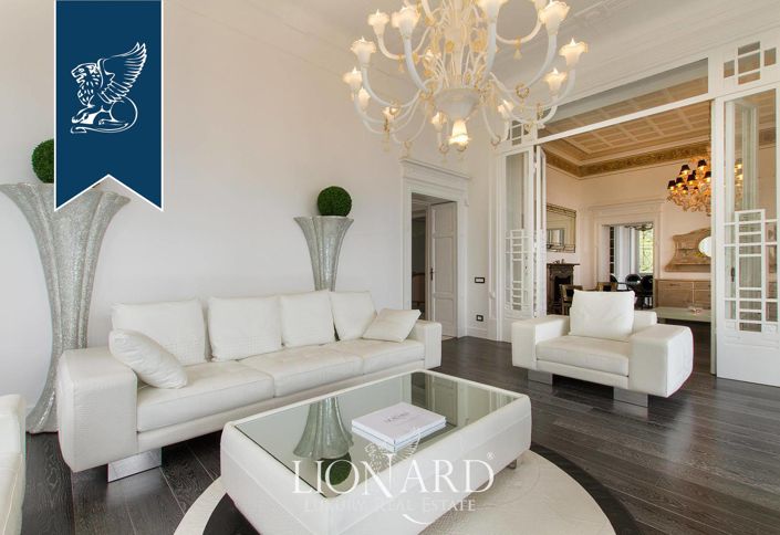 Image No.20-Villa de 7 chambres à vendre à Stresa