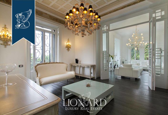 Image No.23-Villa de 7 chambres à vendre à Stresa