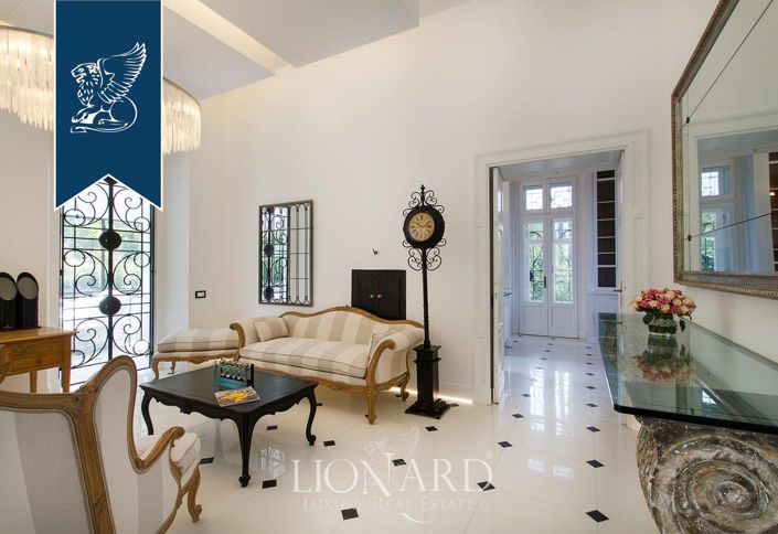 Image No.26-Villa de 7 chambres à vendre à Stresa