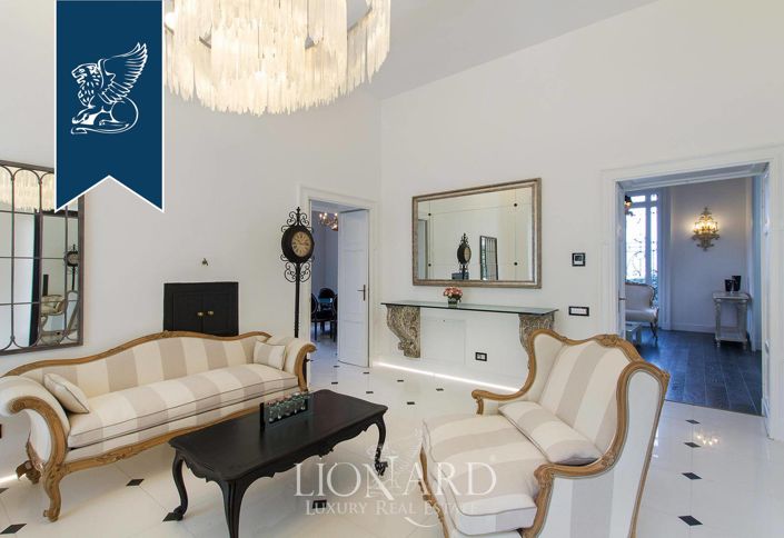 Image No.27-Villa de 7 chambres à vendre à Stresa