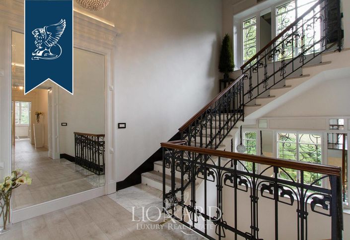 Image No.35-Villa de 7 chambres à vendre à Stresa