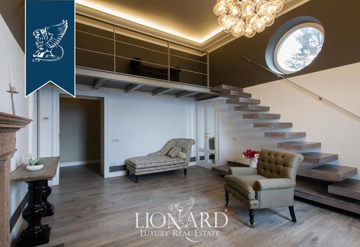 Image No.55-Villa de 7 chambres à vendre à Stresa