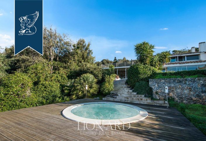 Image No.8-4 Bed Villa for sale