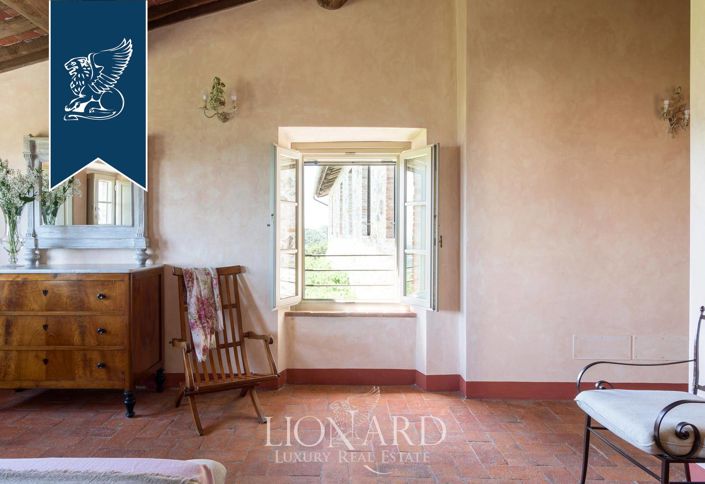 Image No.19-6 Bed Country House for sale