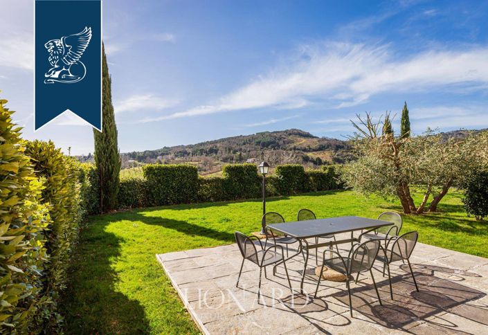 Image No.7-14 Bed Farmhouse for sale