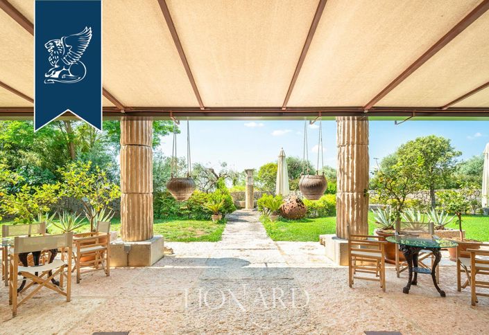 Image No.11-9 Bed Villa for sale