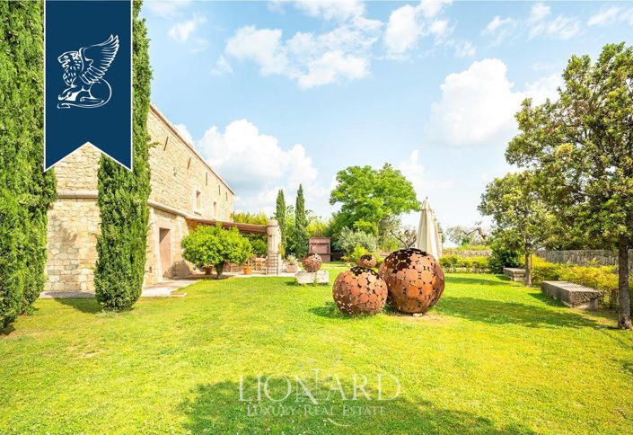 Image No.19-9 Bed Villa for sale