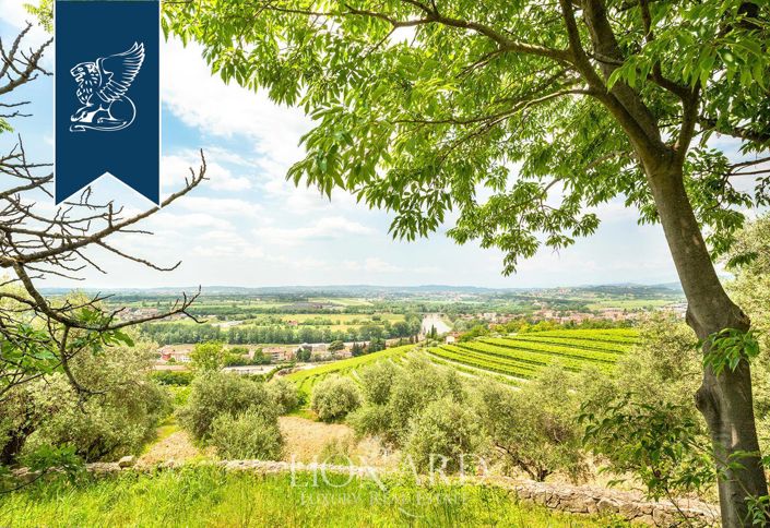 Image No.26-9 Bed Villa for sale