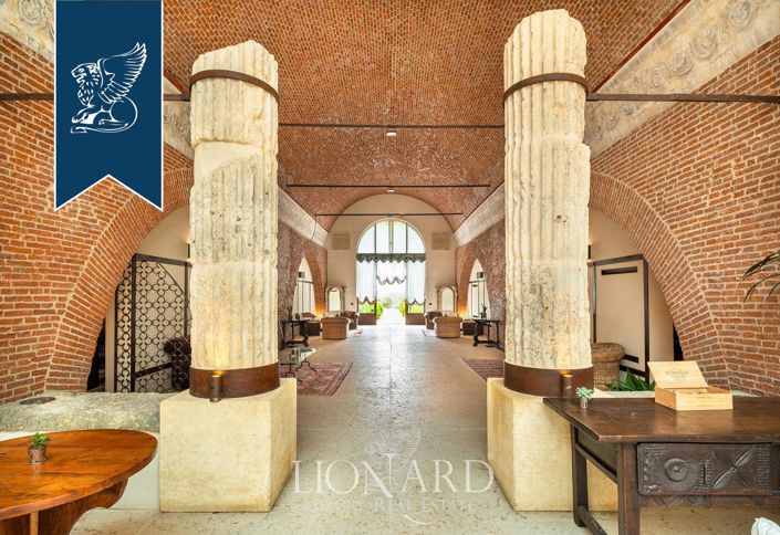 Image No.38-9 Bed Villa for sale