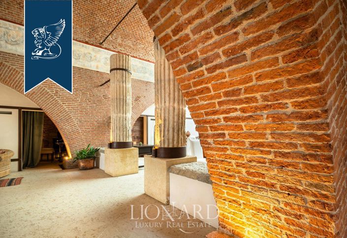 Image No.40-9 Bed Villa for sale