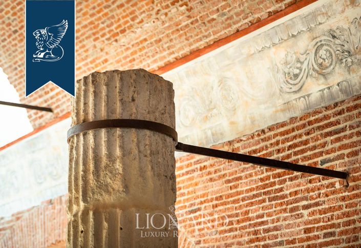 Image No.43-9 Bed Villa for sale