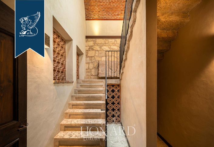 Image No.55-9 Bed Villa for sale