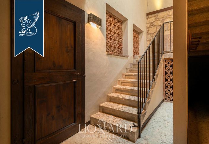 Image No.56-9 Bed Villa for sale