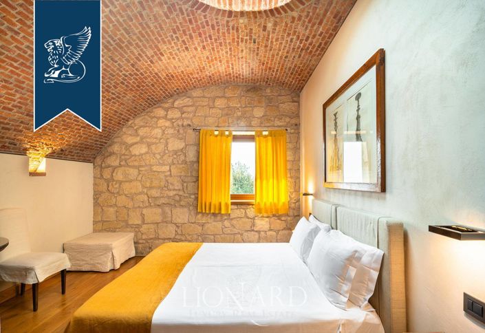 Image No.61-9 Bed Villa for sale