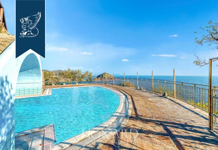 Image No.20-Un hôtel de 28 chambres à vendre à Forio