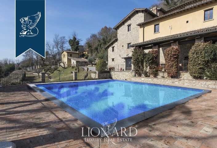 Image No.10-Ferme de 22 chambres à vendre à Monterchi