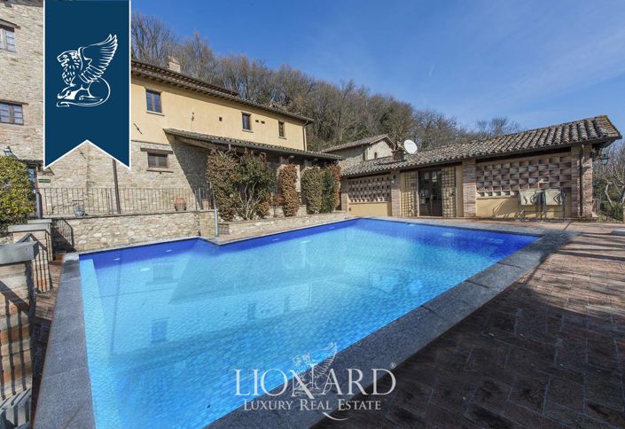 Image No.12-Ferme de 22 chambres à vendre à Monterchi