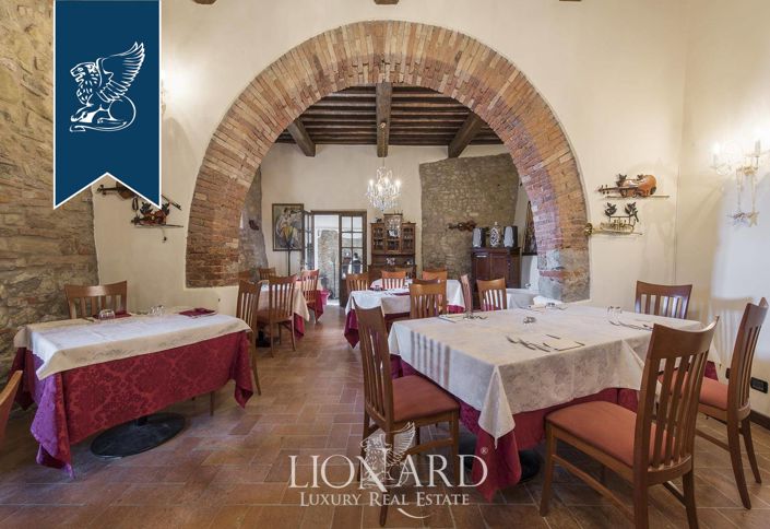 Image No.24-Ferme de 22 chambres à vendre à Monterchi