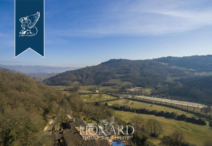 Image No.3-Ferme de 22 chambres à vendre à Monterchi