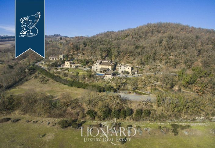 Image No.4-Ferme de 22 chambres à vendre à Monterchi