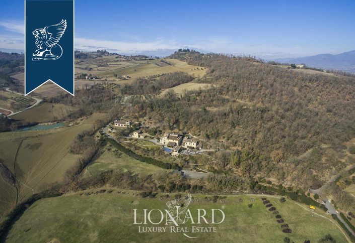 Image No.5-Ferme de 22 chambres à vendre à Monterchi