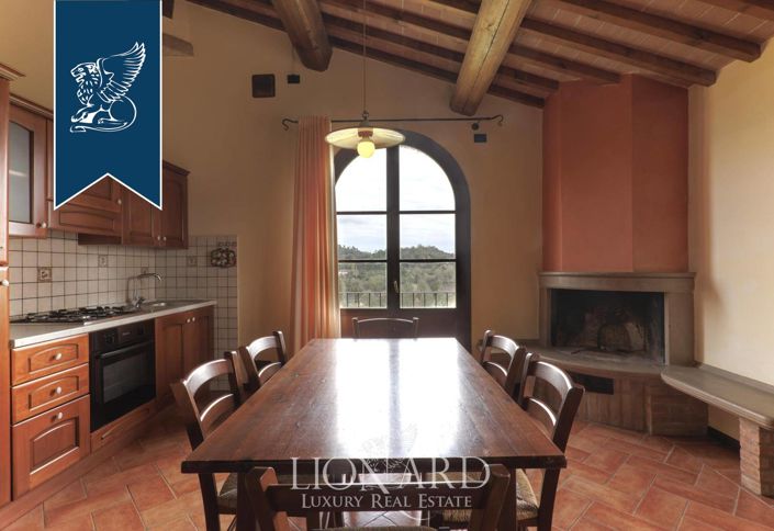 Image No.14-Ferme de 15 chambres à vendre à Pontedera