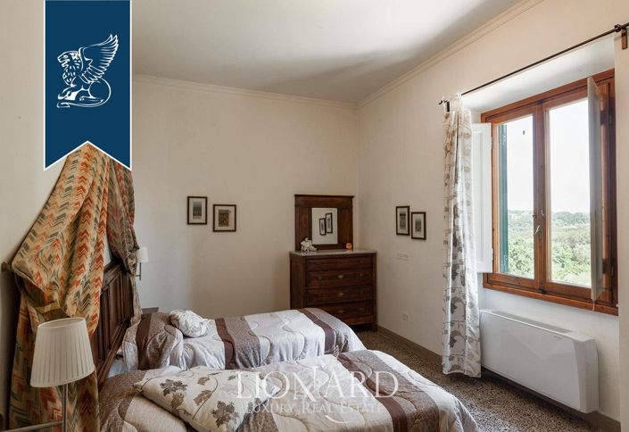 Image No.34-10 Bed Villa for sale