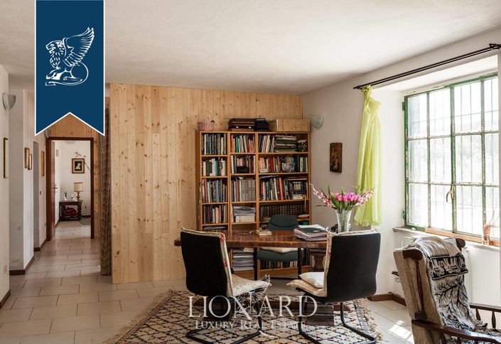 Image No.46-10 Bed Villa for sale