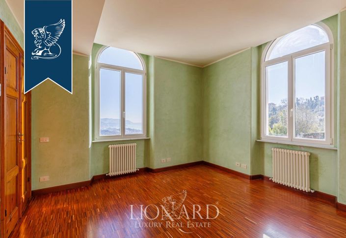 Image No.43-5 Bed Villa for sale