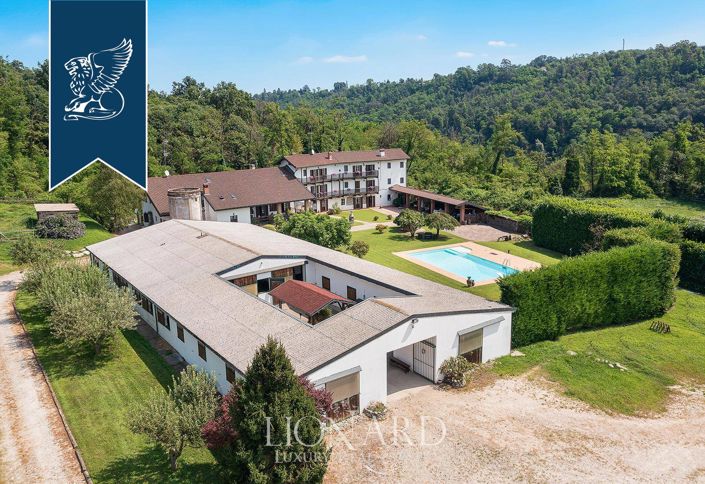 Image No.39-Ferme de 13 chambres à vendre à Novara