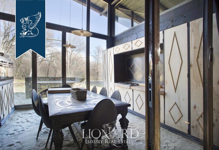 Image No.11-5 Bed Farmhouse for sale