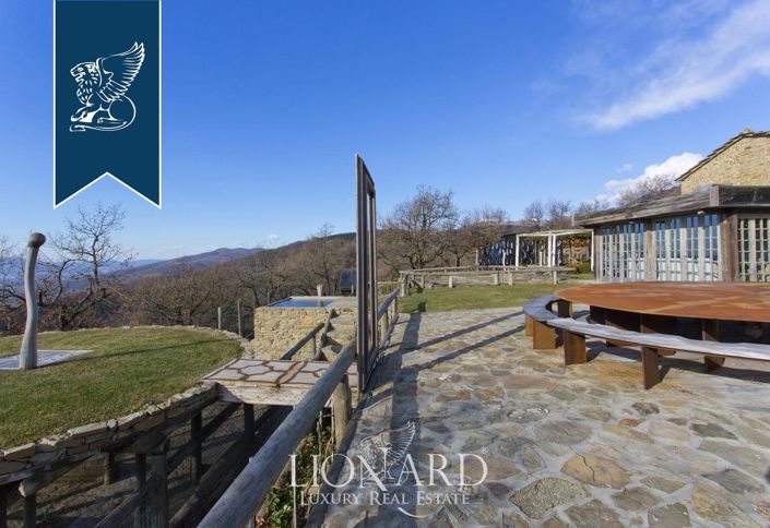 Image No.18-5 Bed Farmhouse for sale