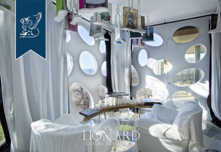 Image No.29-5 Bed Farmhouse for sale