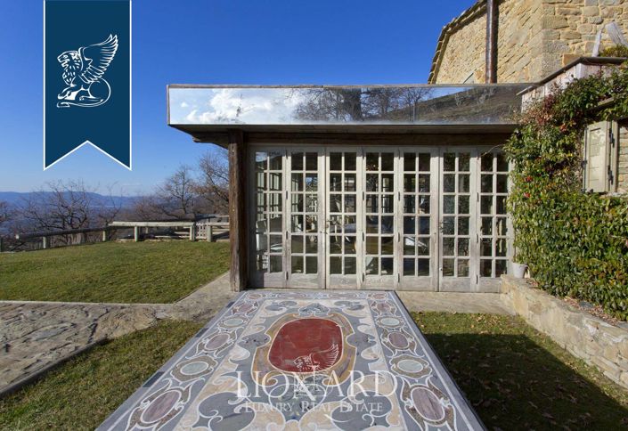 Image No.32-5 Bed Farmhouse for sale