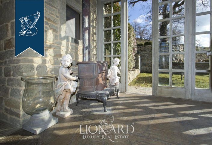 Image No.37-5 Bed Farmhouse for sale