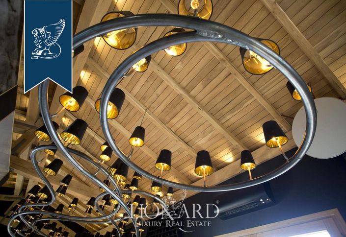 Image No.48-5 Bed Farmhouse for sale