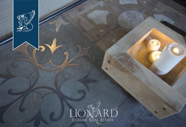 Image No.7-5 Bed Farmhouse for sale