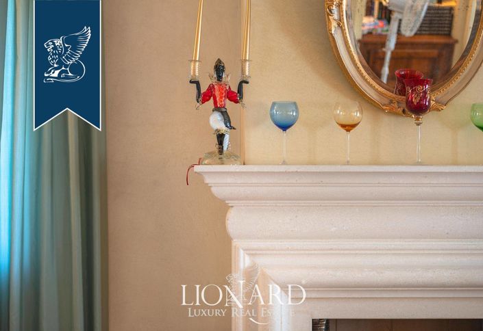 Image No.32-5 Bed Villa for sale