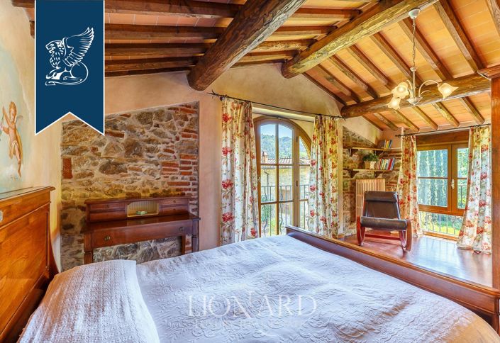 Image No.56-12 Bed Country House for sale