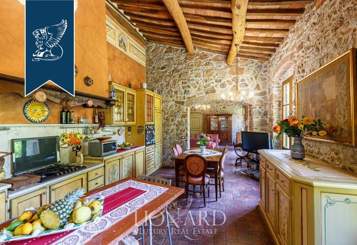 Image No.64-12 Bed Country House for sale