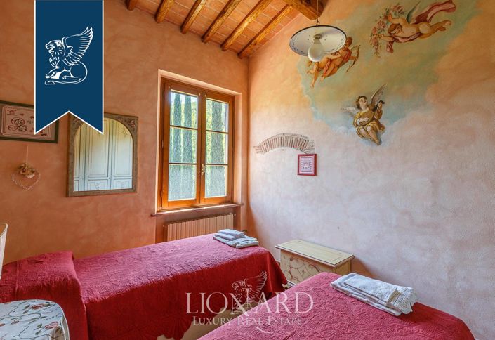 Image No.75-12 Bed Country House for sale