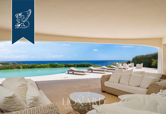 Image No.10-7 Bed Villa for sale