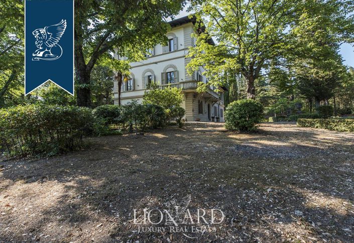 Image No.15-8 Bed Villa for sale