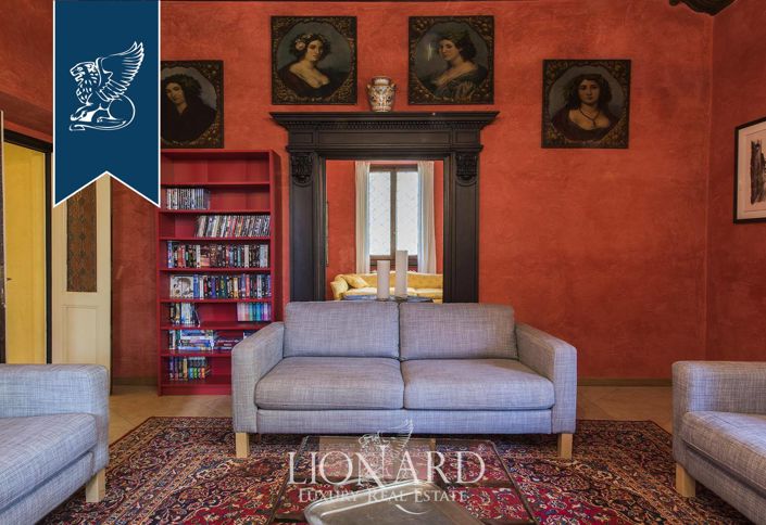 Image No.30-8 Bed Villa for sale