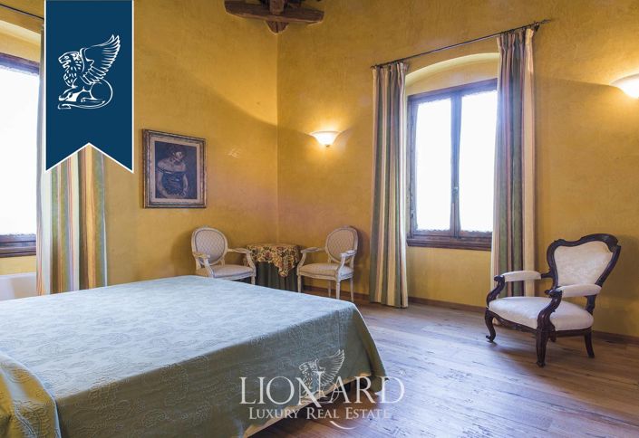 Image No.37-8 Bed Villa for sale