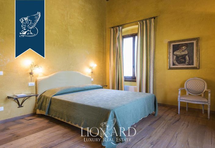 Image No.38-8 Bed Villa for sale