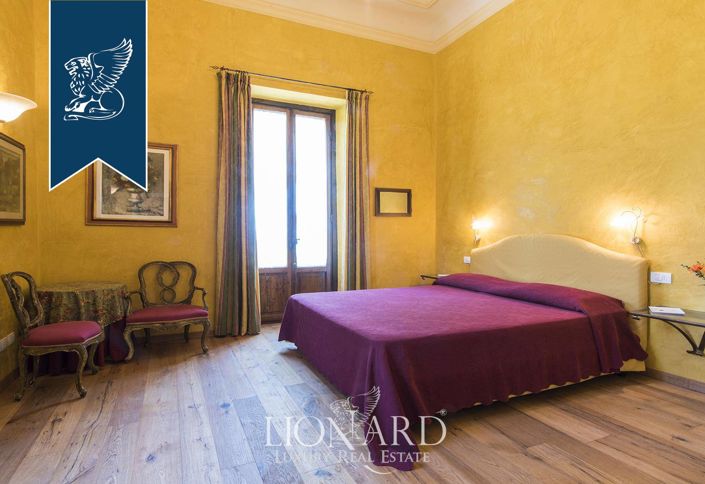 Image No.45-8 Bed Villa for sale